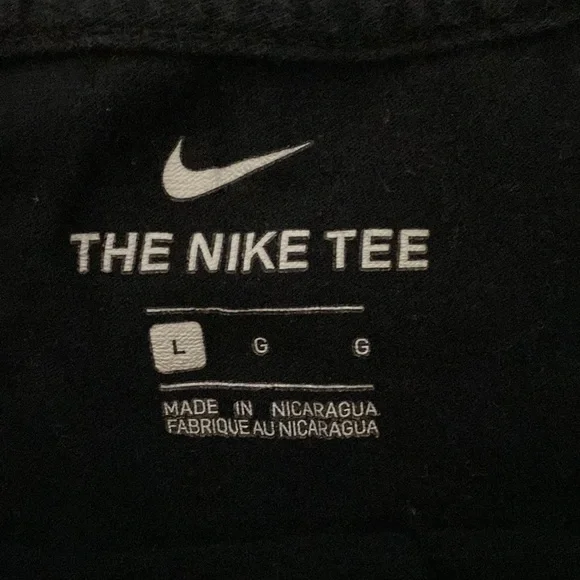 Nike black t-shirt - Picture 3 of 3